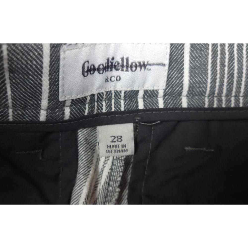 NWT MENS GOODFELLOW BRAND LINDEN GRAY/ WHITE FLAT FRONT SHORTS Sz 28. 9" INSEAM - Picture 3 of 9